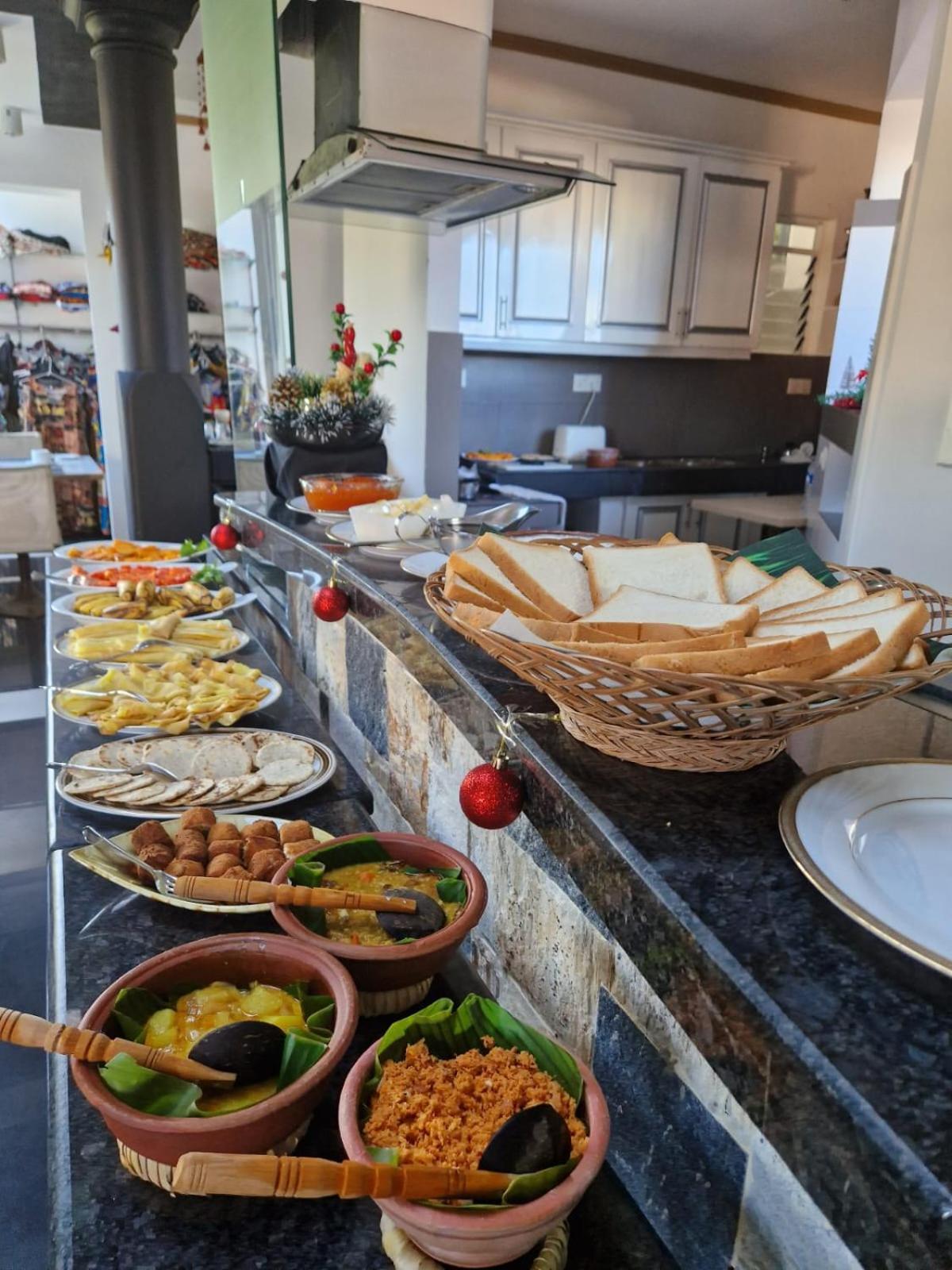 Bed & Breakfast Suriya Arana