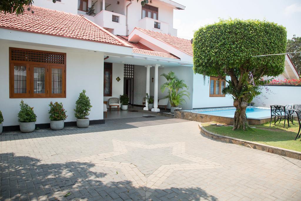 Bed & Breakfast Suriya Arana Negombo