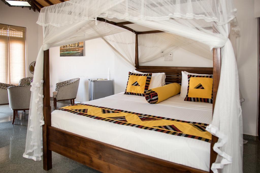 Bed & Breakfast Suriya Arana Negombo